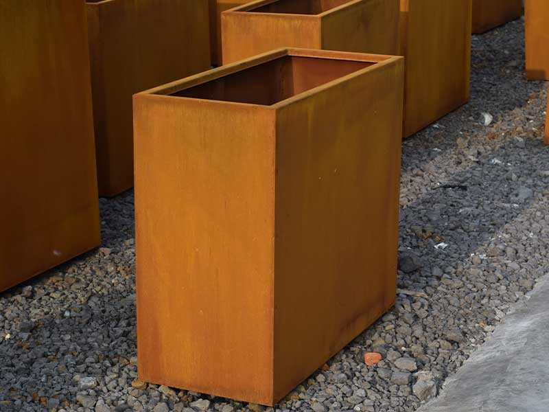 <h3>Here’s How to Get That Great Steel Planter Look - Houzz</h3>
